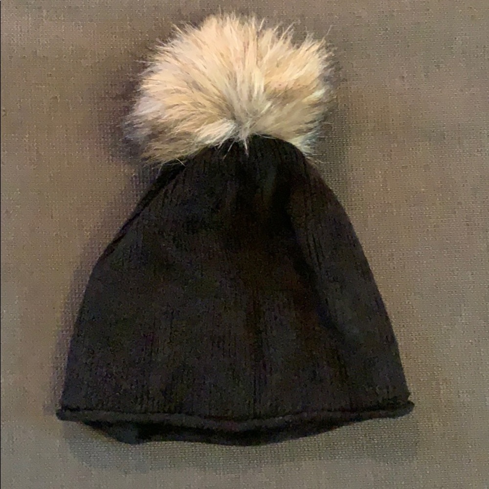 Aritzia Winter Hat